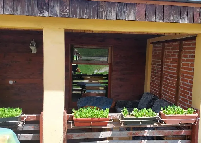 Lantställe Farma 2 Cazin